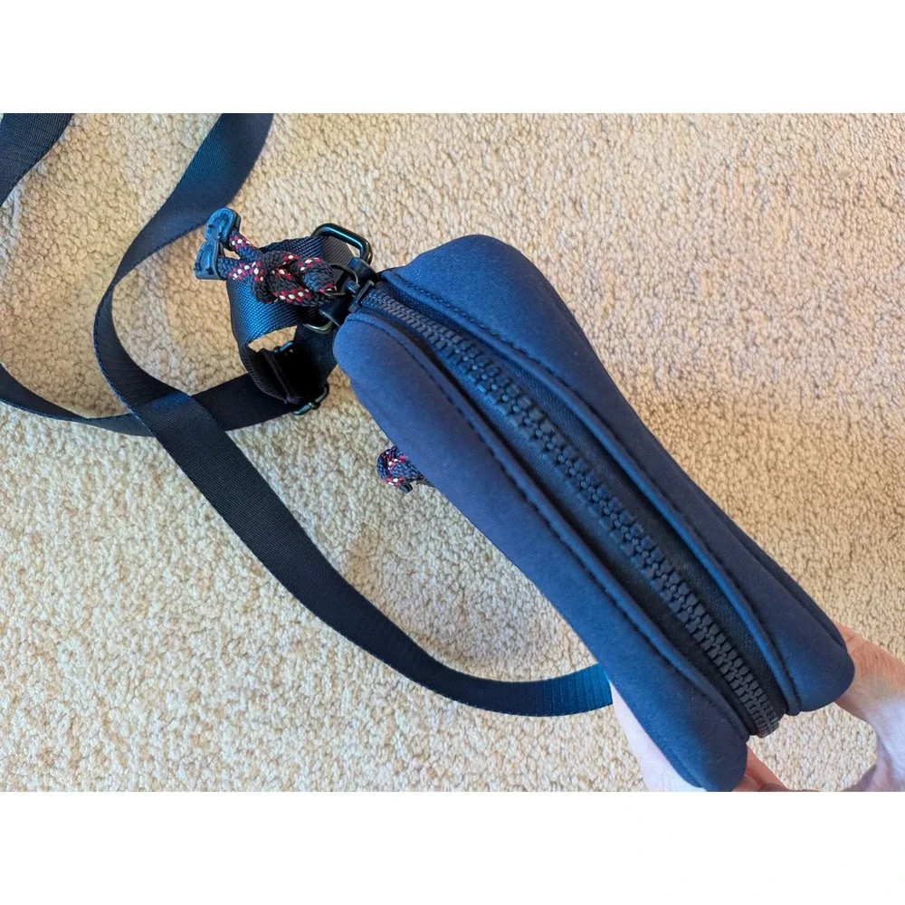 Tommy Hilfiger Navy Blue Neoprene Crossbody Bag Messenger Sporty Purse